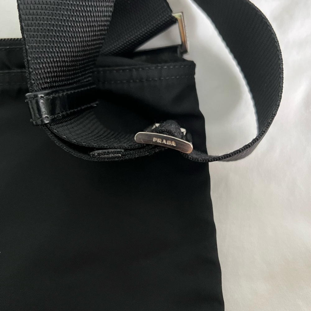 AUTHENTIC PRADA Messenger Small Tessuto 98pr46 Black Nylon Cross Body Bag - Picture 3 of 7